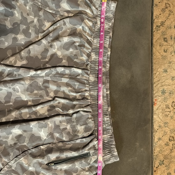 Camouflage Jogger Pants - Picture 6 of 8